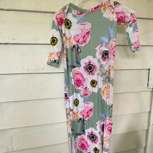 Floral 0-3 month Posh Peanut gown